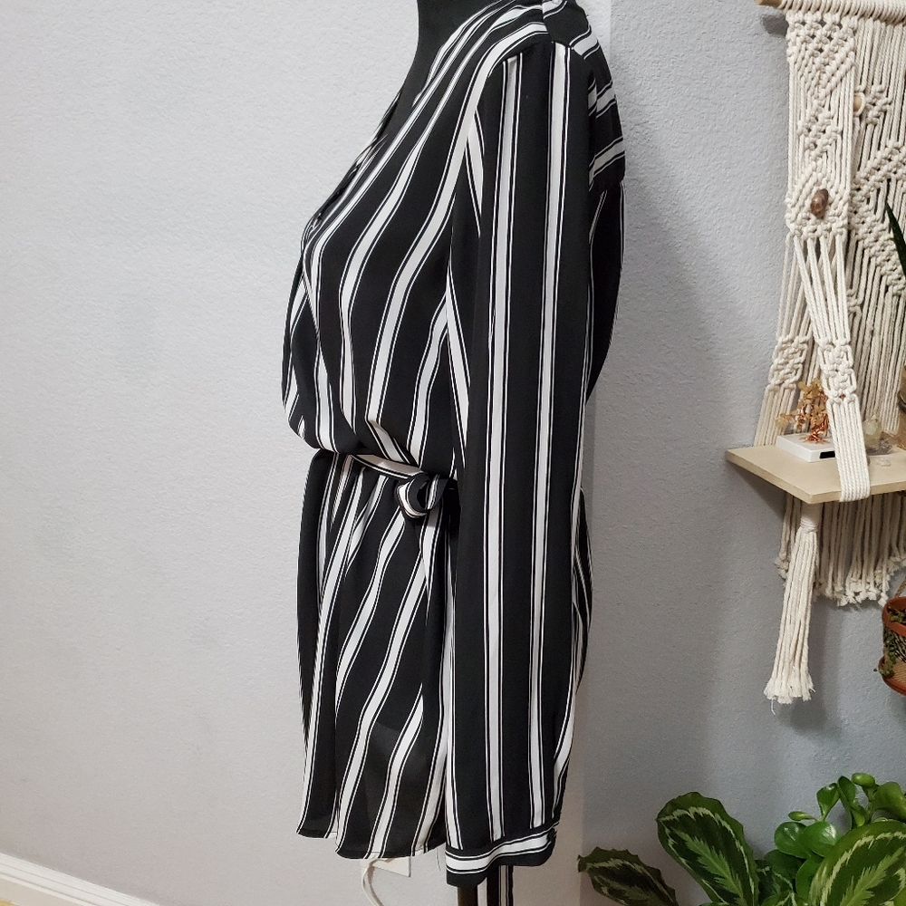 Dress - Picture 5 of 7